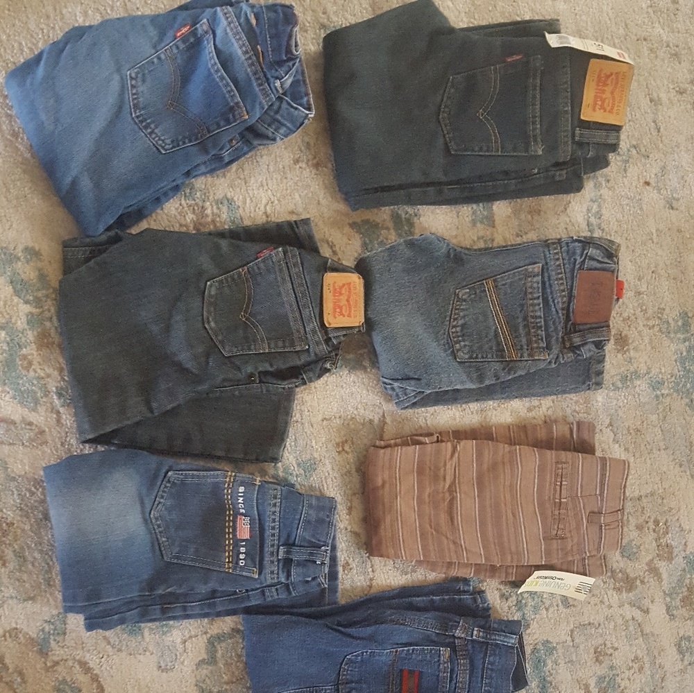 7 pairs of 4t boys pants!